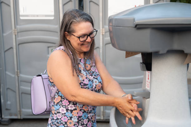 Best Portable bathroom rental  in Clayton, IN